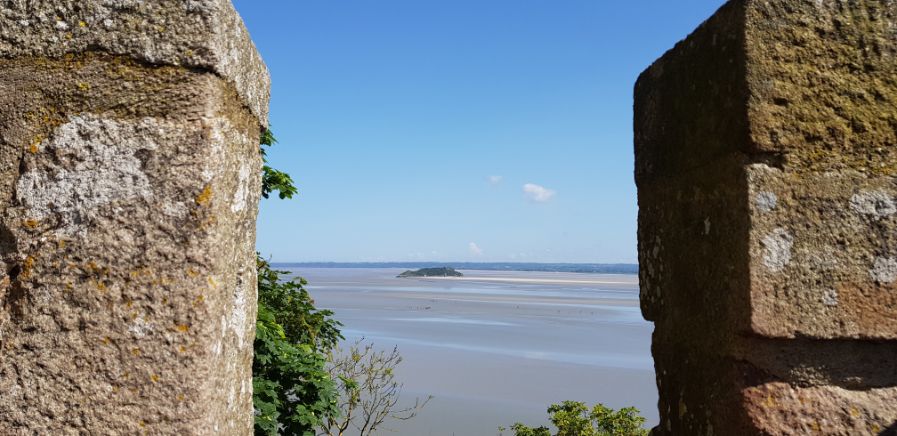 Normandië : zicht op de baai vanaf de Mont Saint-Michel